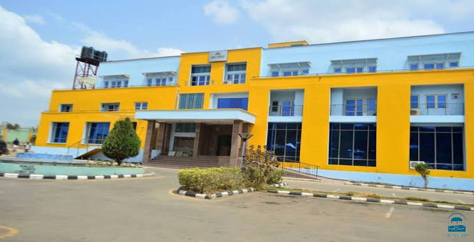 Waves luxury night club - Night Club in Ado Ekiti