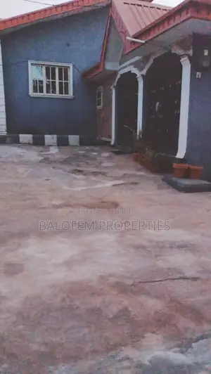 HOUSE 12 Apartments (By UPVILLE Homes) - Hotels and Accommodation in Abeokuta