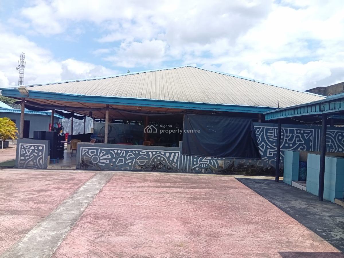 Café D'Angelo Lounge & Nightlife – Night Club in Uyo, Akwa Ibom (Gallery image 4)