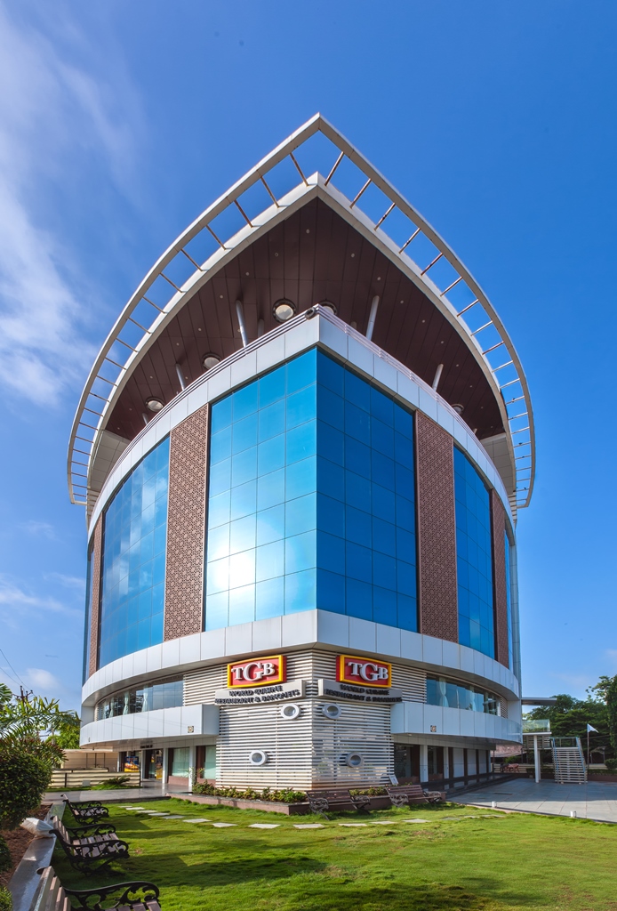 TITANIUM HOTEL & RESORT - Hotels and Accommodation in Owerri