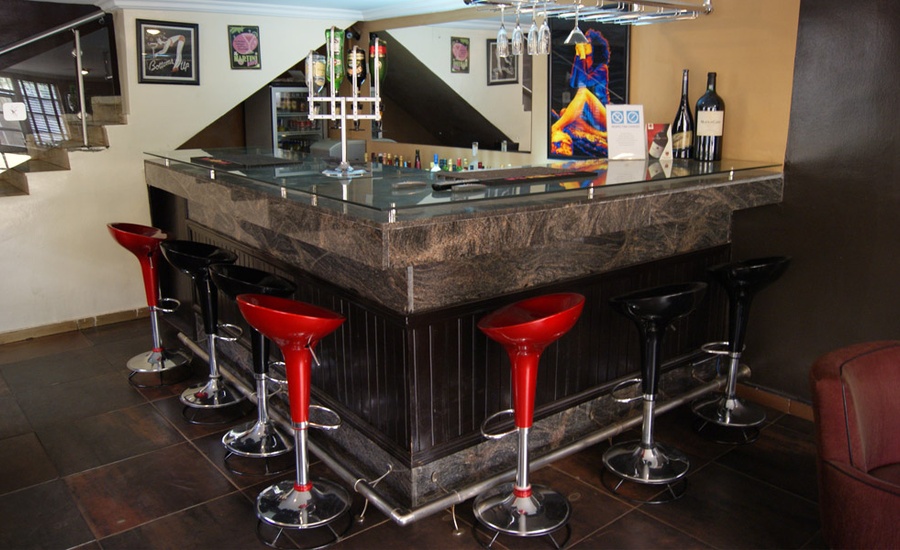 Hobbys lounge and Apartment-Press center Enugu – Night Club in Enugu, Enugu