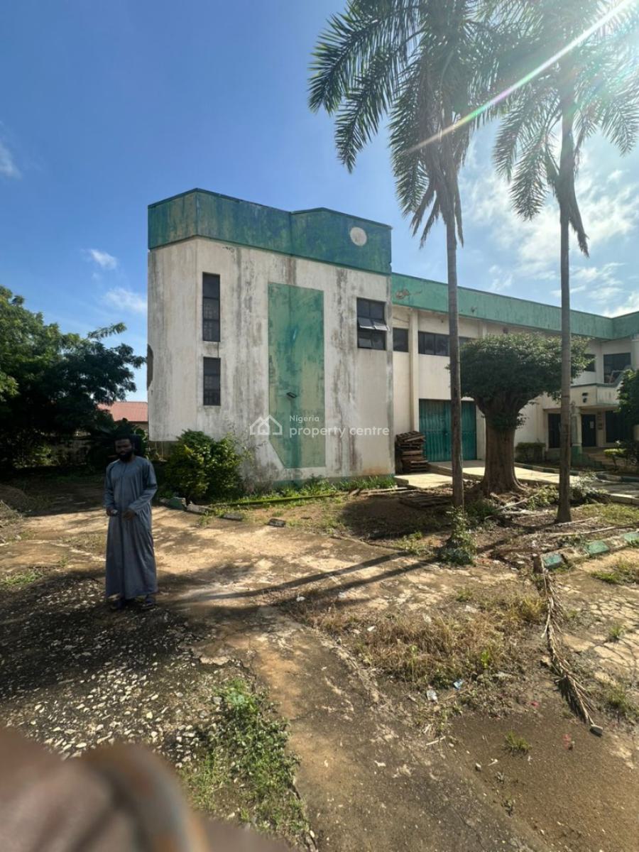 Chachaz Beauty Studio – Salon and Barbing in Kaduna, Kaduna (Gallery image 2)