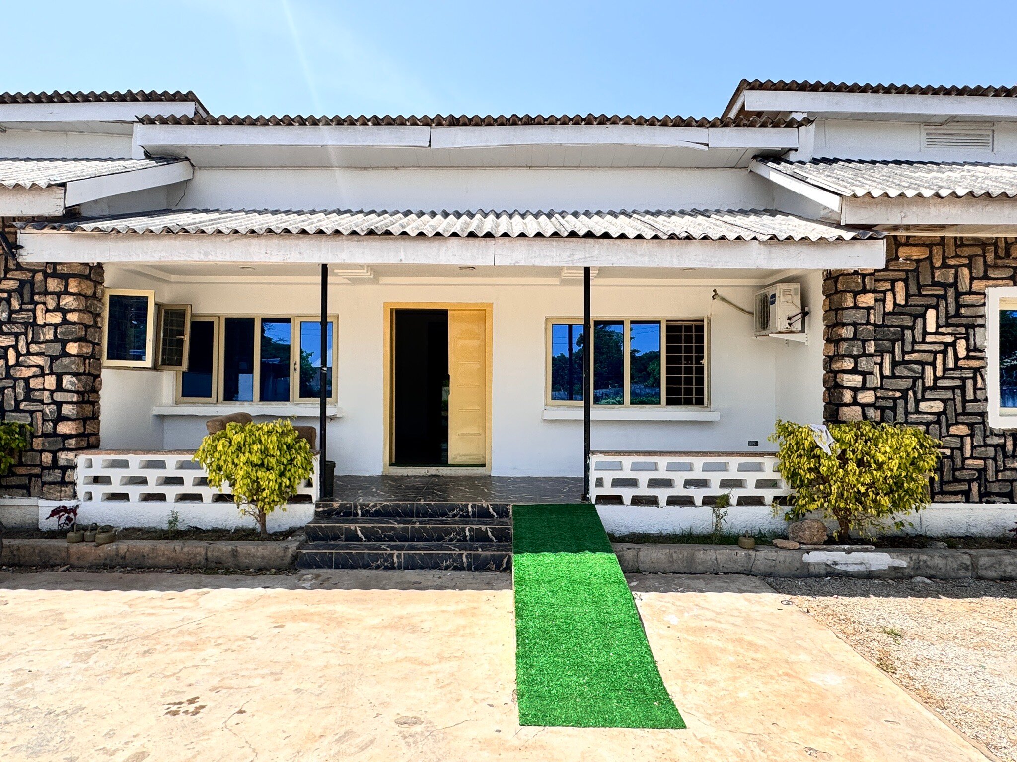 Mamansoji beauty salon - Salon and Barbing in Kaduna