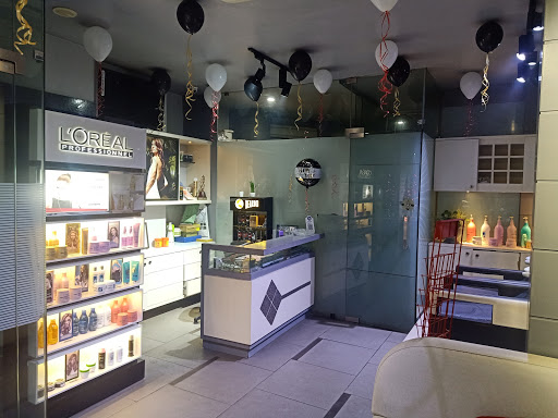 Stoner Unisex Salon - Salon and Barbing in Lokoja