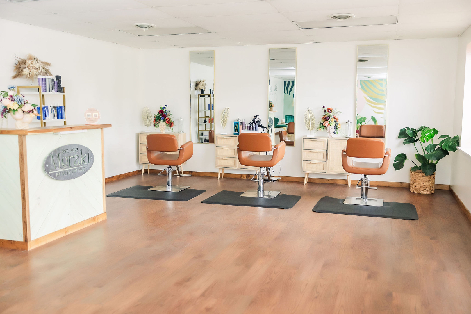 Commy's Luxury Hair and Beauty Lounge – Salon and Barbing in Makurdi, Benue