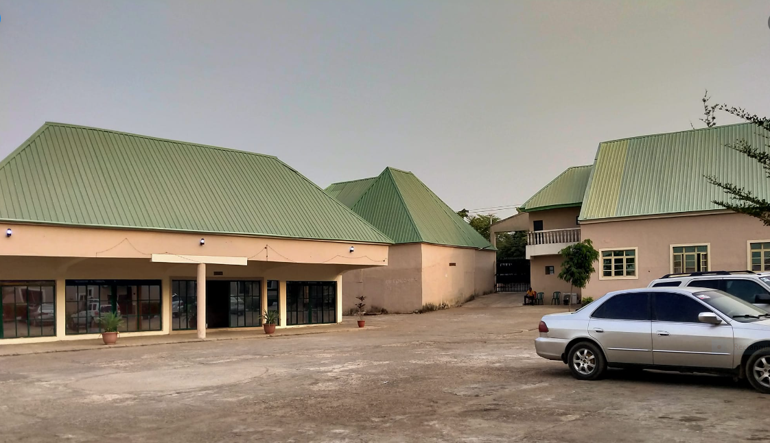 Mosmmera Guest Palace Hotel - Hotels and Accommodation in Lafia