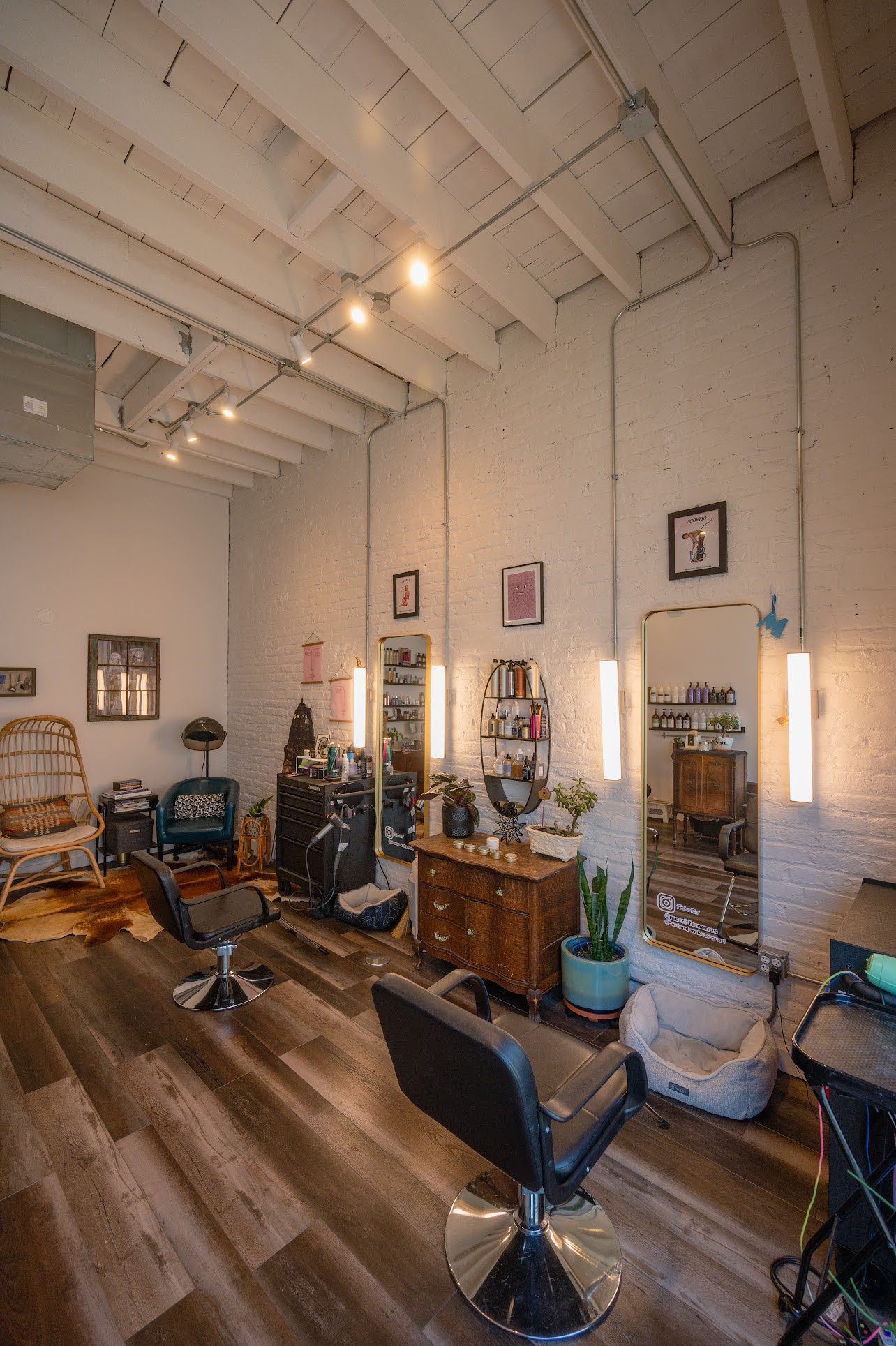 Richmond Beauty & Hair Studio – Salon and Barbing in Minna, Niger (Gallery image 4)