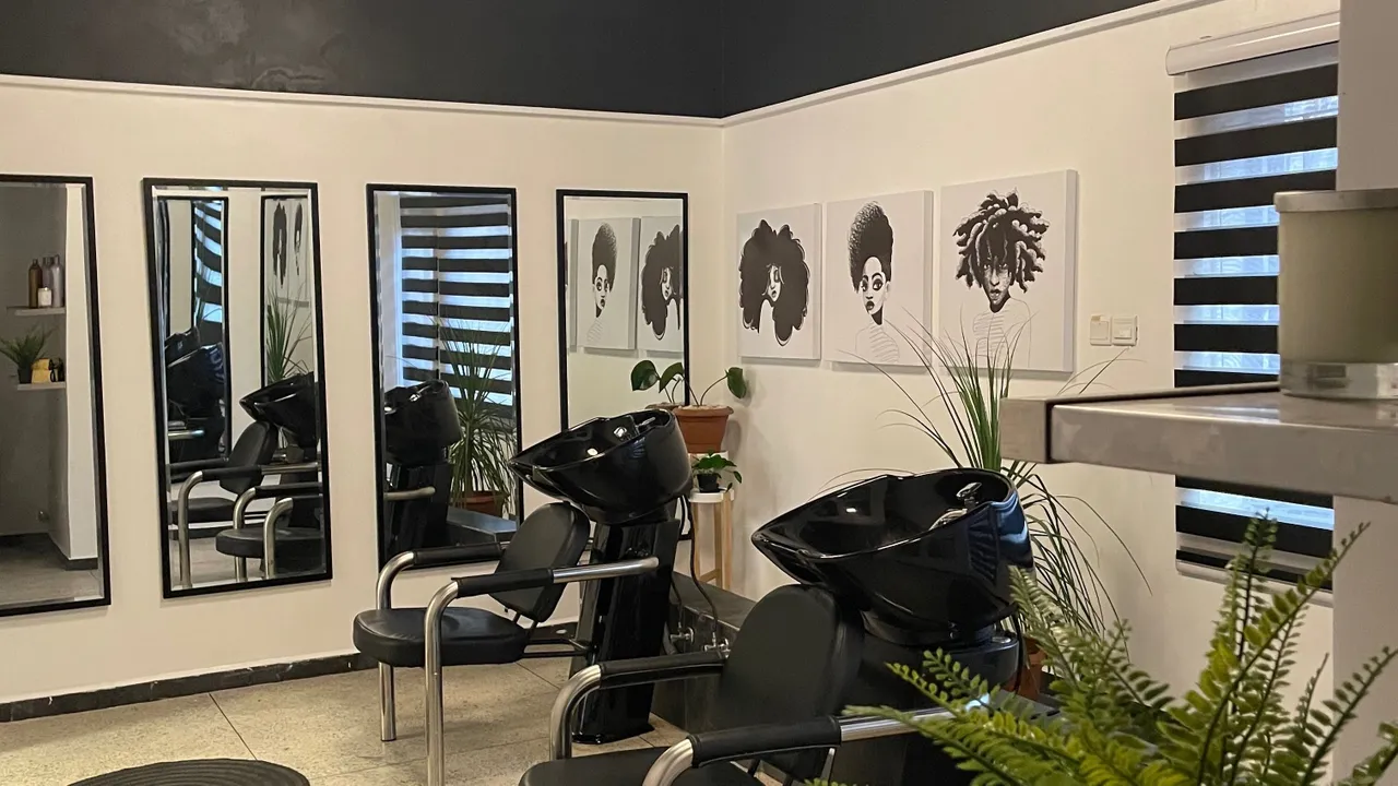 KLS Natural Beauty Bar – Salon and Barbing in Lekki, Lagos (Gallery image 4)