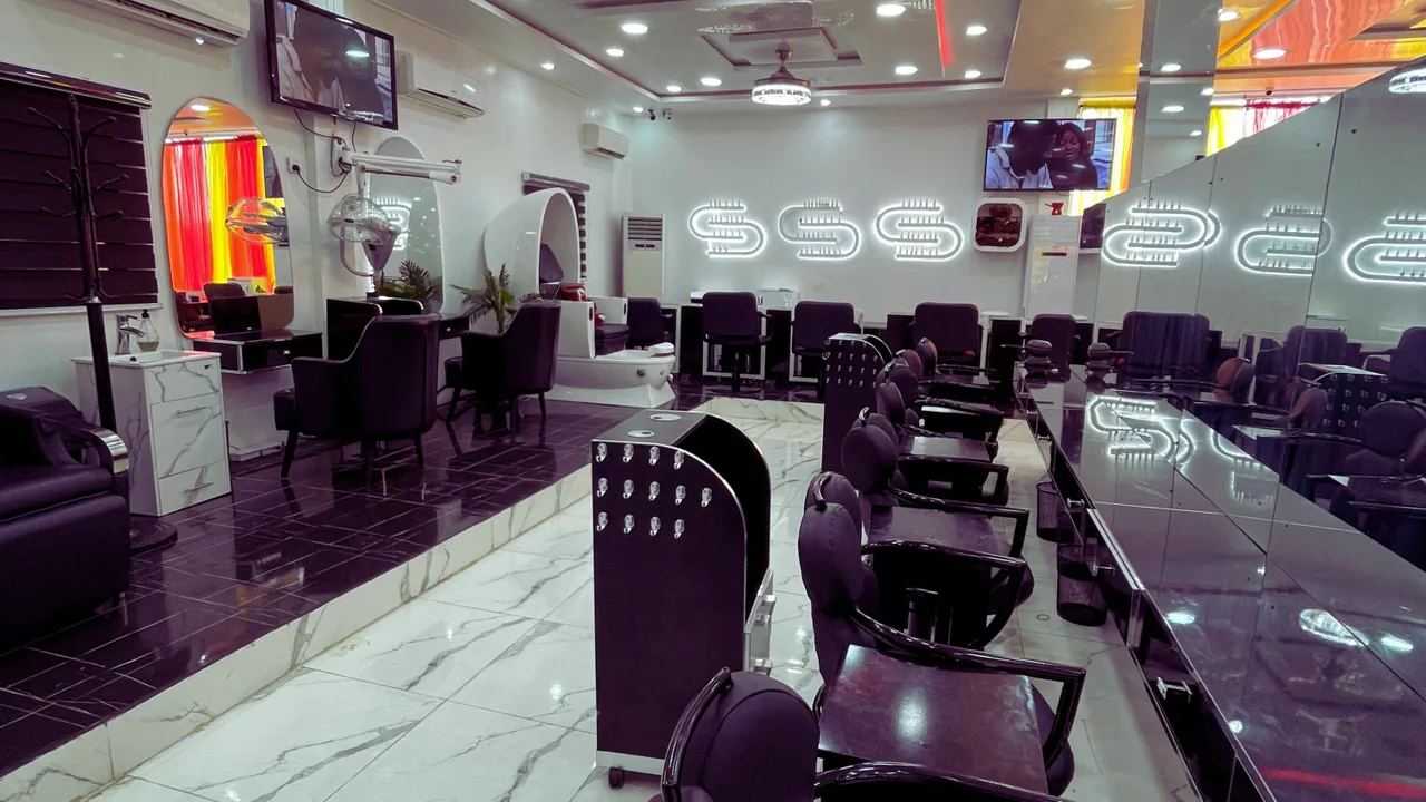 Bold and Beautiful Salon/Spa – Salon and Barbing in Abuja, Federal Capital Territory