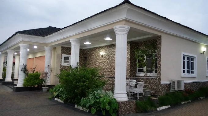 Crystal Suites – Hotels and Accommodation in Akure, Ondo (Gallery image 3)