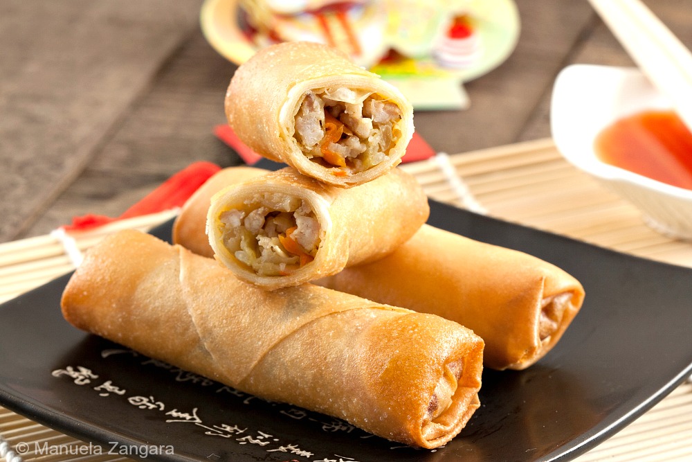 CHICKEN SPRING ROLLS